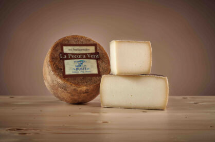 Pecorino "La Pecora Vera" ser owczy Busti, ok. 340g