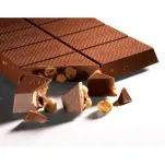 Prendime' czekolada mleczna z całymi orzechami, 500g