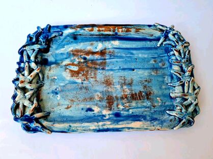 Ceramiczna taca z rozgwiazdami - rękodzieło z Sardynii