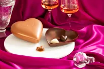 Serce z gorzkiej czekolady z czekoladową niespodzianką, 185g, Streglio