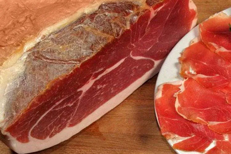 Szynka Parmeńska, opakowanie próżniowe 1.752 kg