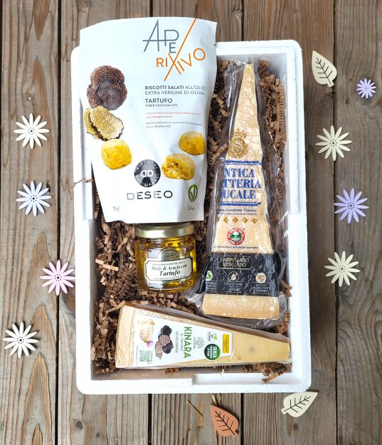 Zestaw Parmezan, Kinara Truflowa, miód truflowy i ciastka truflowe