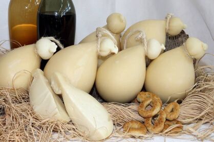 Ser Caciocavallo "Bianco" tradycyjny,  650kg (+/-20g)
