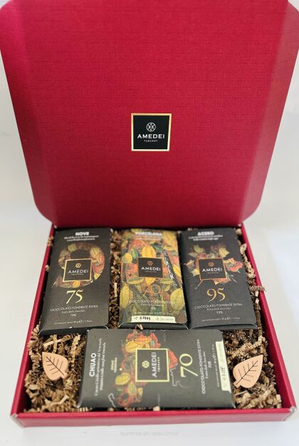 Zestaw ciemnych czekolad prestige Amedei w eleganckim pudełku
