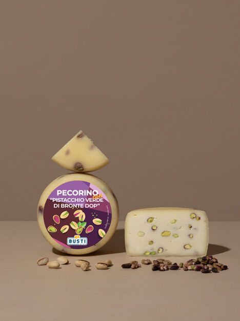 Owczy ser dojrzewający z pistacjami z Bronte DOP, Busti, cała forma, ok. 1.240 g