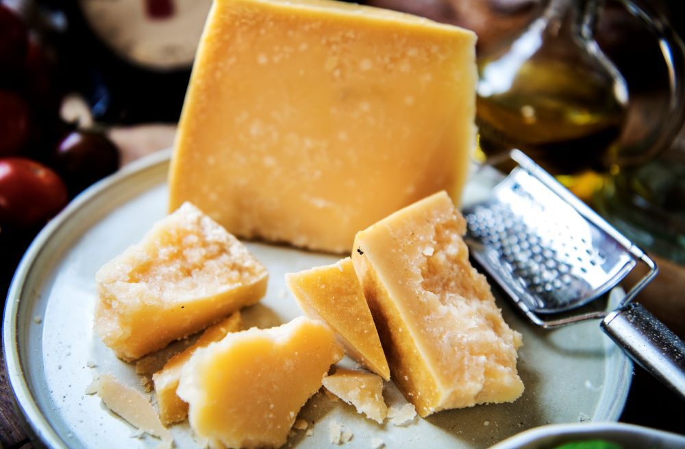 Jak przechowywać parmezan? 5 prostych sposobów